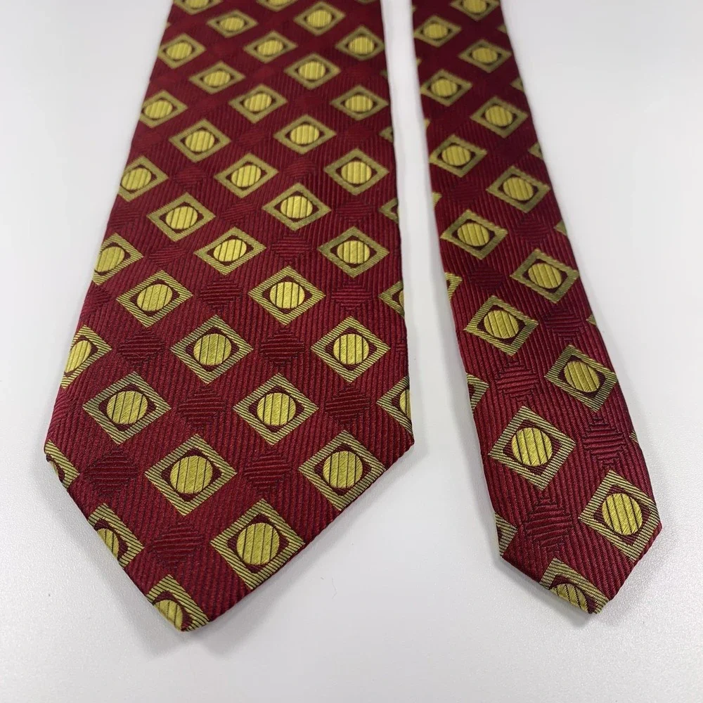 Bolgheri of Italy Mens Tie Crimson Maroon w Gold Geometric Design 100% Silk Repp
